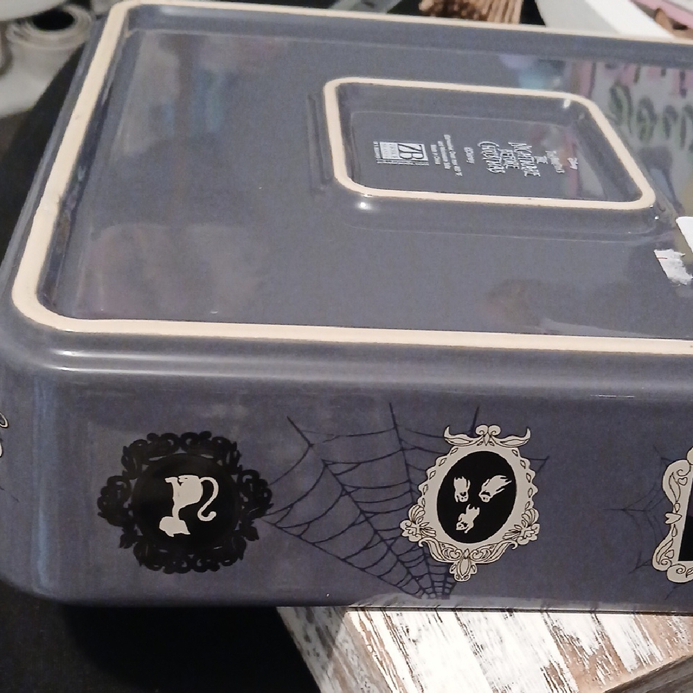 New! Disney The Nightmare Before Christmas 9" Square Ceramic Baking Dish - Picture 6 of 10